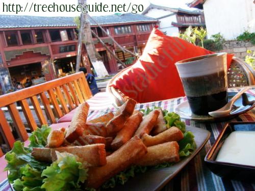 The Naxi food and coffee in Hakucafe - Bilder/Fotografien