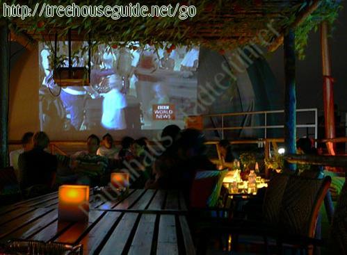 Bar at night - Bilder/Fotografien