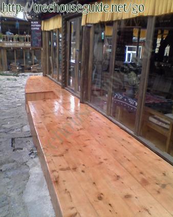 Porch of Black Pottery Coffee - Pictures/Photography