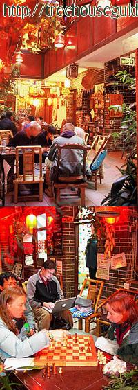 the lobby of chengdu mix hostel - Pictures/Photography