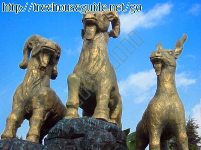 Sheep Statue - Pictures/Photography
