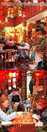 the lobby of chengdu mix hostel - Pictures/Photography